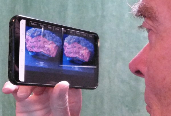 3D Smart Phone viewing
